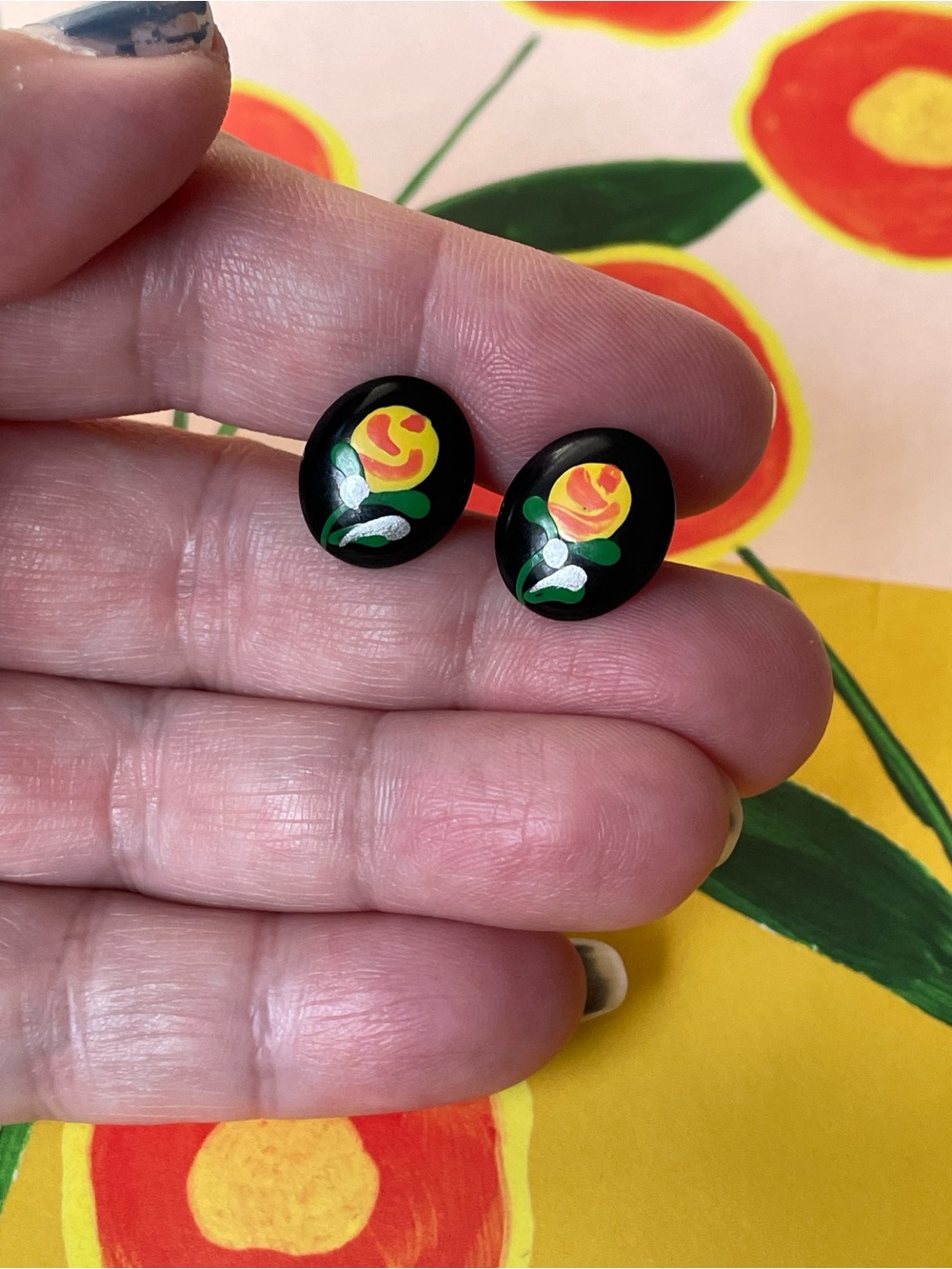 Adorable vintage handpainted plastic post earrings w/ yellow roses boho